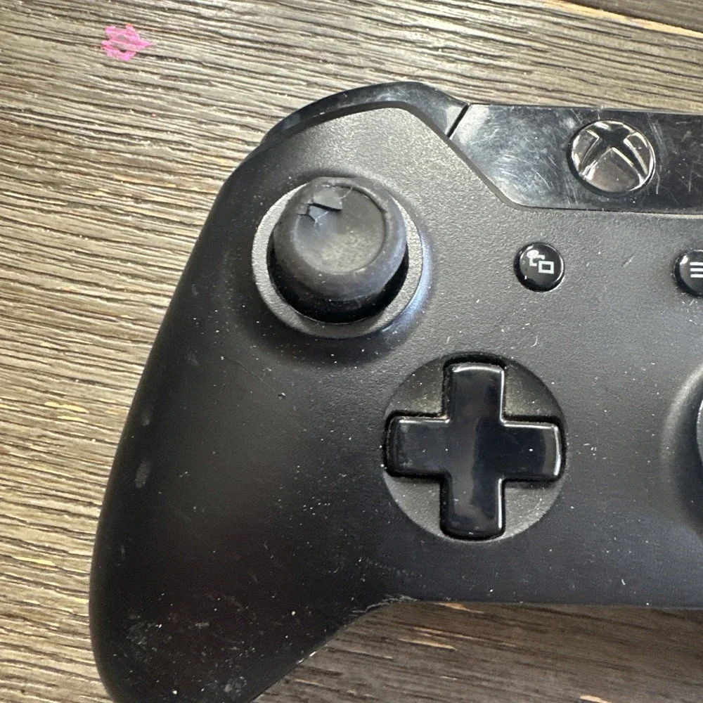 Microsoft Xbox One Wireless Controller‎ Official OEM Black Model 1537 Untested